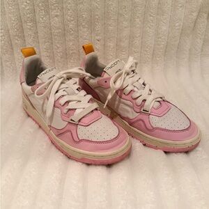 Oncept Phoenix Sneakers in Orchid